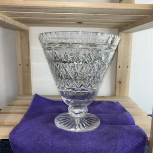 Stuart Style Crystal Cut Glass flared table Posy  Rose Vase 21 Cm X 18 Cm - Picture 1 of 9