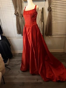 Red Formal Missacc Strapless Dress SZ 4 *** STUNNING W/ POCKETS! 😍 - Picture 1 of 11