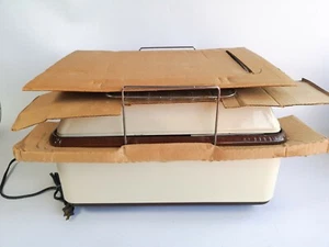 VINTAGE NESCO 12 ROASTER OVEN 12 QT MODEL 4112 WITH 5 PIECE ACCESSORY KIT - Picture 1 of 7