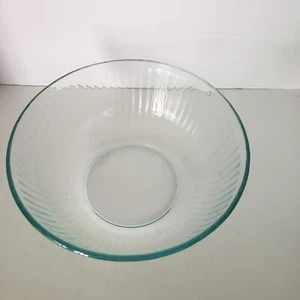 Pyrex 4.5 qt Ribbed Clear/Aqua Mixing Bowl 7404-S Made In USA - Picture 1 of 2