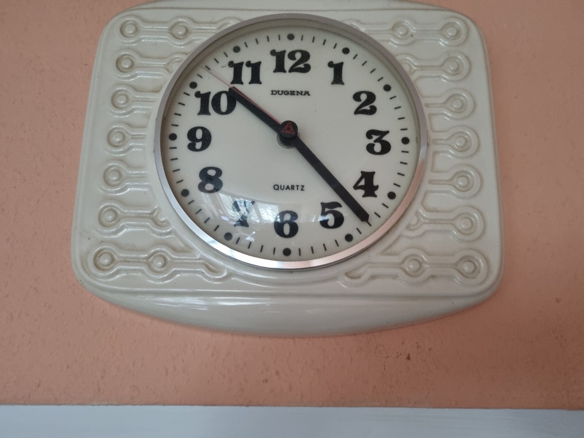 Eekstdbn Wanduhr Mit Malteser Hund - Geräuschlos 25,9cm Quadratisch