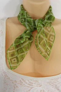 Women Fashion Green Small Neck Scarf Fabric Geometric Square Print Pocket Square - Picture 1 of 11