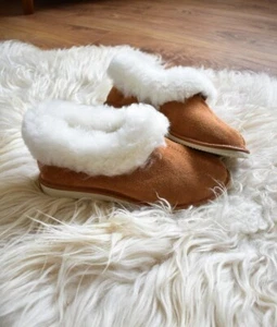 Lammfellstiefel Hausschuhe - Bild 1 von 6