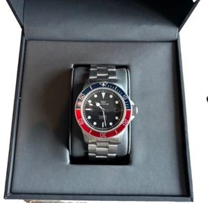 Glycine Combat Sub 42 - Pepsi - Reference GLO388 - Picture 1 of 8