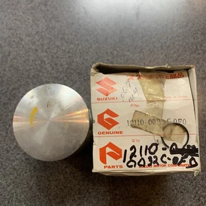 PISTÓN SUZUKI RM250 1989 1992 12110-28C40-0F0 TAMAÑO ESTÁNDAR NUEVO EN STOCK - Imagen 1 de 3