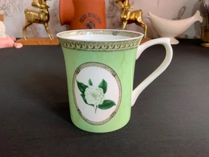QUEEN’S RHS Applebee Mug Cup Fine Bone China WHITE CAMELLIA - Picture 1 of 6