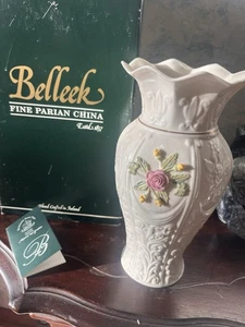 2001 Belleek Romantic Rose 10" x 4.5" D Vase~ Designed by Marie McGrellis - Picture 1 of 13