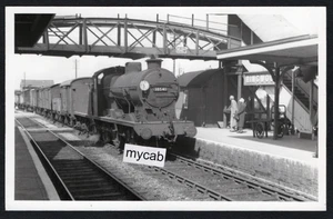 Photograph Ringwood New Forest Hampshire railway station RP NOT POSTCARD - Picture 1 of 2