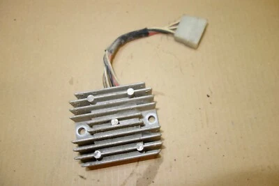 Yamaha rd350 rd rz 31k 29L rd250 ypvs regulador rectificador Foto 1 de 4