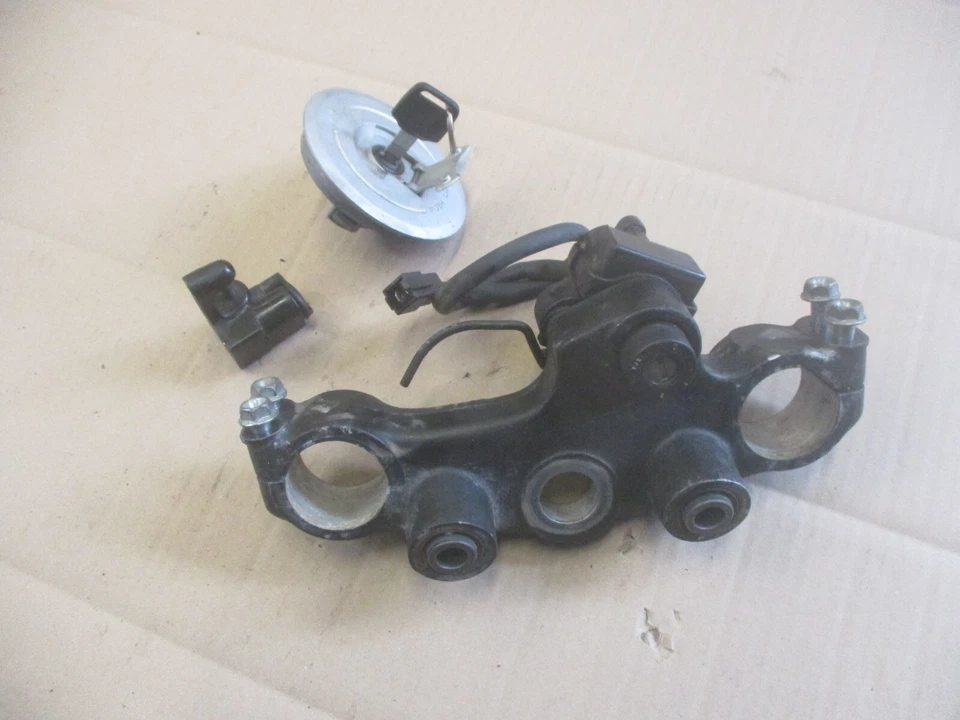 Nieman + bouchon + serrure de casque pour Honda 650 FX - VIGOR - RD09 - Photo 1/1