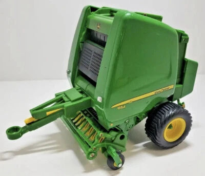 John Deere Big Farm Series 854 Round Hay Baler 1:16 ERTL Farm Toy BRITISH EDIT. - Image 1 of 4