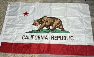 California Republic Indoor Outdoor bestickt Nylon Flagge Ösen 3' x 5' - Bild 1 von 5