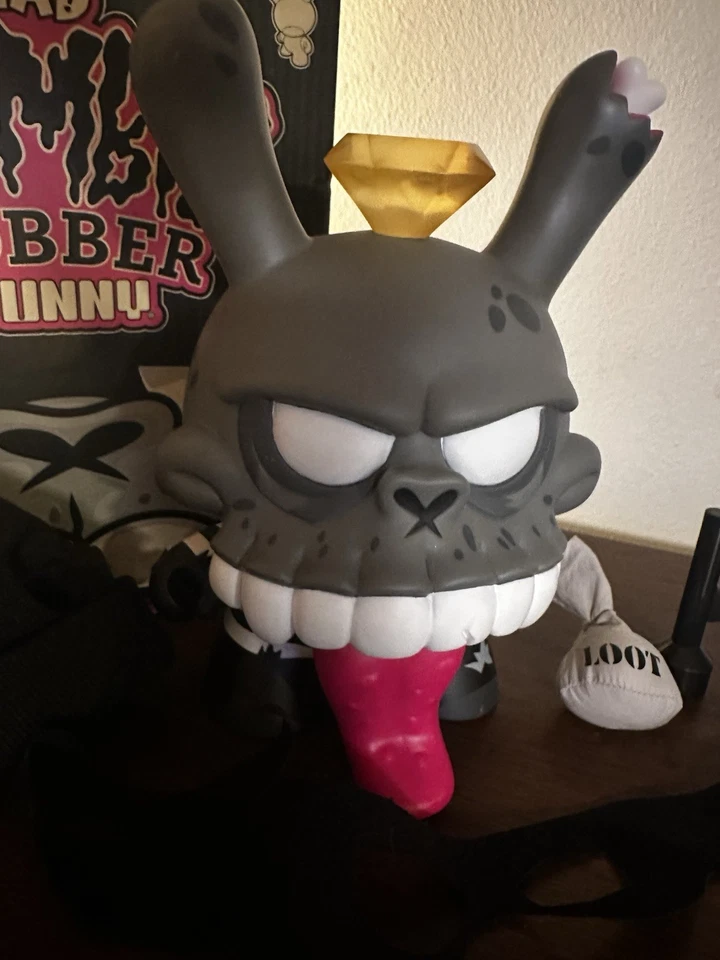 MAD ZOMBIE ROBBER 8" Vinyl Grey LIMITED ED Dunny Figure KIDROBOT - Image 1 of 4