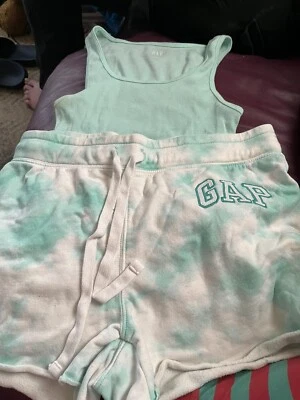Gap womens shorts and vest Top new without tags - Image 1 of 4