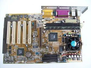 Motherboard P5M3-A 1.01 retro mit AMD K6 (tn) -2/500 - Bild 1 von 4
