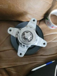 918-0624B / 618-0624B MTD, CUB CADET, TROY BILT GENUINE OEM SPINDLE ASSEMBLY - Picture 1 of 4