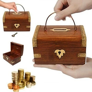Geldkiste aus Holz mit Schloss Sparschwein Münzbox Kindergeschenke - Bild 1 von 3