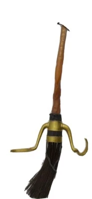 Harry Potter 36" Nimbus 2000 Quidditch Escoba Palo Disfraz Réplica Rubíes Foto 1 de 4