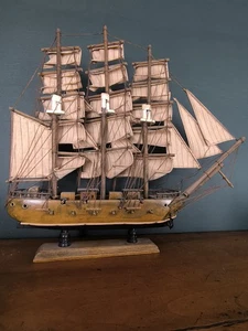 Altes Schiffsmodell Segelboot aus Holz Deko Retro Vintage Marine - Bild 1 von 12