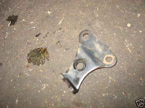 79 SOPORTE BLOQUEO CASCO HONDA CM400T CM400 CM 400 T #1 Foto 1 de 1