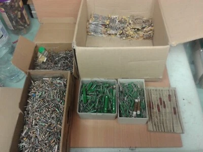 lot de composants électronique vintage résistance - Photo 1/4