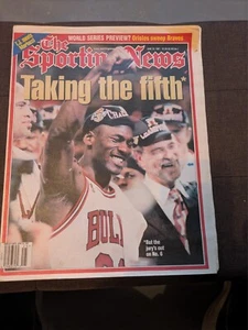 23 de junio de 1997 The Sporting News Chicago Bulls ganan quinto título/Michael Jordan - Imagen 1 de 3