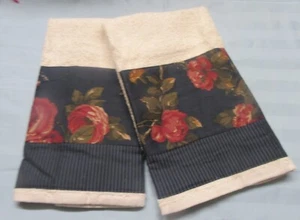 2 toallas de mano crema decoradas a medida con tela de satén Tommy Hilfiger MEADOWCROFT - Imagen 1 de 2