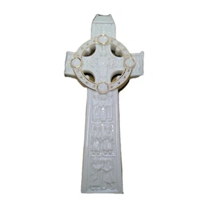 Cruz Celta Blanco Cerámica Decoración de Pared 8"x 4" Religioso Católico Colgante de Pared BU9 - Imagen 1 de 11