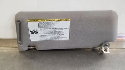 Toyota Tacoma 13 2013 parasol iluminado pasajero derecho gris Foto 1 de 4