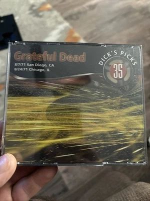 Grateful Dead Dick’s Picks Vol. 35 (4 CDs 2005) 8/7/71 San Diego 8/24/71 Chicago - Image 1 of 2
