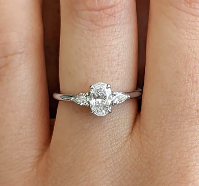 14k White Gold 1.28 Carats Oval Cut Lab Grown Diamond Women Wedding Ring - Image 1 of 4