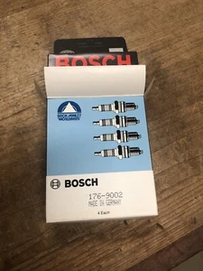 Nuevo juego de 4 bujías vintage Beck/Arnley Bosch WR8DPX 176-9002. - Imagen 1 de 8