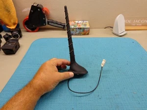 JEEP RENEGADE 15 16 17 18 19 20 21 22 23 RADIO ANTENA BASE Y MÁSTIL - Imagen 1 de 6