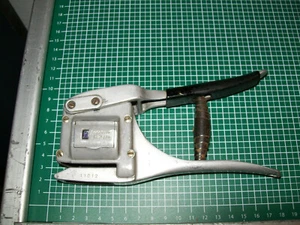 ✅ Alte Schaffnerzange Fahrkartenzange Fritz Stoss Solingen Entwerterzange #127 - Bild 1 von 6