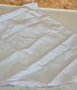 Round Outdoor Tablecloth with Umbrella Hole and Zipper, 60 Inch White Washable - Picture 1 of 9