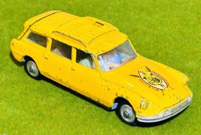 Corgi Toys No.436 Citroen Safari Wildlife Preservation Yellow 1960's - Image 1 of 4