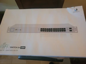 Unifi US-24-250W 24Port PoE Gigabit Rack Mountable Switch - Picture 1 of 6