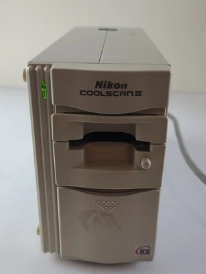 Nikon CoolScan III LS-30 35mm SCSI Film Scanner - Image 1 of 4