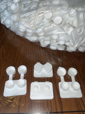 Оптовые белые чехлы для контактных линз 50 штук, плоская кровать, глубокий колодец, совершенно новые. - Изображение 1 из 4