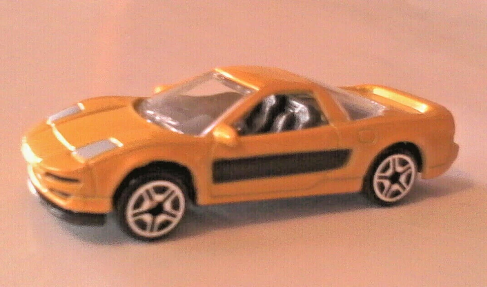 GLOBO HEAVY METAL 1:64 AUTO IN METALLO - HONDA ACURA NSX GIALLO ART 6060 - Immagine 1 di 1