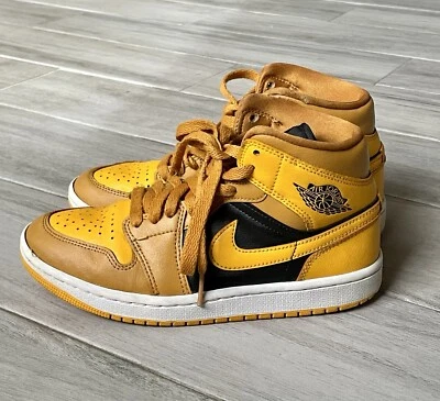 Nike Air Jordan 1 Mid Chutney Taxi Negro-Blanco BQ6472 700 Mujer EE. UU. 6,5 Foto 1 de 4