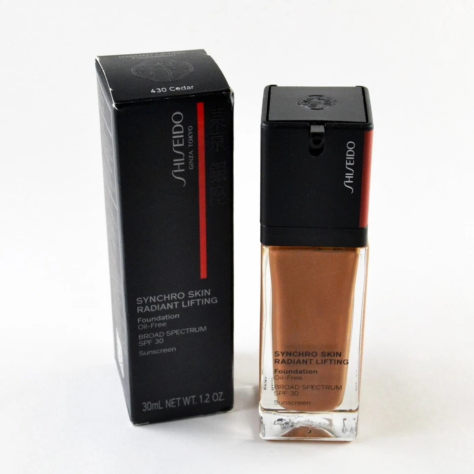 Shiseido Synchro Skin Radiant Lifting Oil-Free SPF30 Foundation 430 CEDAR - BOX - Image 1 of 1