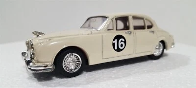CORGI  - JAGUAR MKII - SCALA 1/43 - NUMERO DI GARA 16 - Immagine 1 di 4