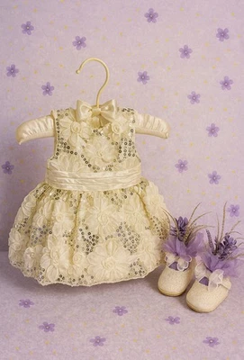 Precioso Centro de Mesa Dorado Brillante para Baby Shower, Cumpleaños Niñas Pequeñas Foto 1 de 4