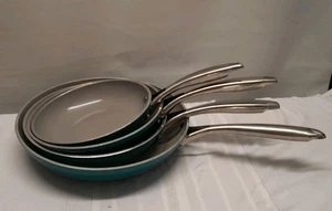 Gotham Steel Aqua Blue Confezione da 4 Padelle in Ceramica Antiaderenti Set 8”,9”,10” & 12” - Foto 1 di 9