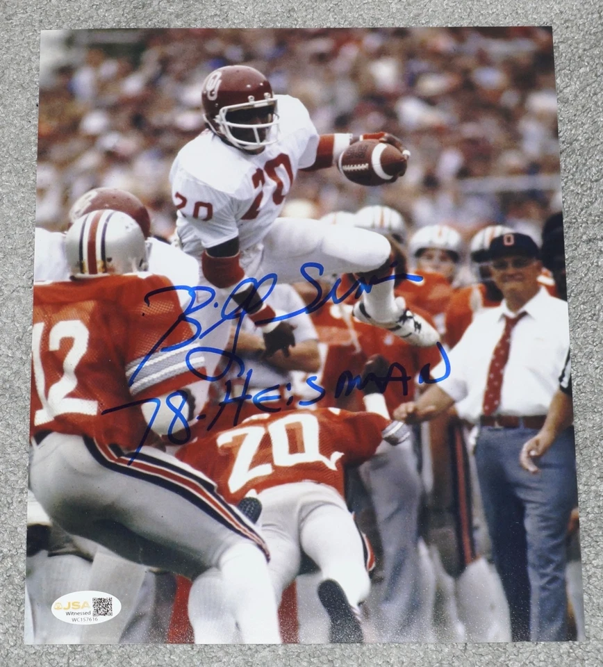 Foto 8x10 firmada por Billy Sims "78 Heisman" Sooners vs Ohio State + certificado de autenticidad JSA W7616 Foto 1 de 1