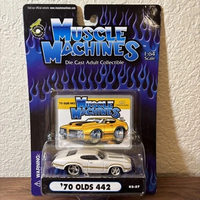 Muscle Machines 1970 Olds 442 W-30 Diecast 1:64 White - Image 1 of 2