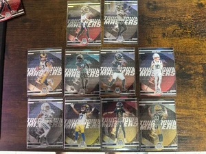 2025 Panini Mosaic Touchdown Masters VET RC Lot 13 NO DUPES GREEN PRIZM SILVER - Bild 1 von 2