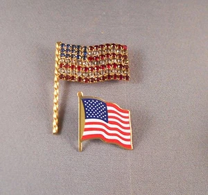 Vintage USA Rhinestone Patriotic Flag Brooch & PIN - Picture 1 of 5