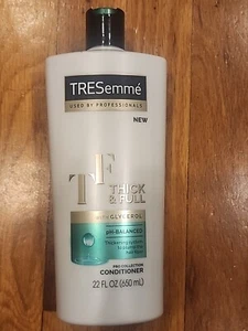 TRESemmé Pro Collection Thick & Full Conditioner 22 oz With Glycerol - Picture 1 of 5
